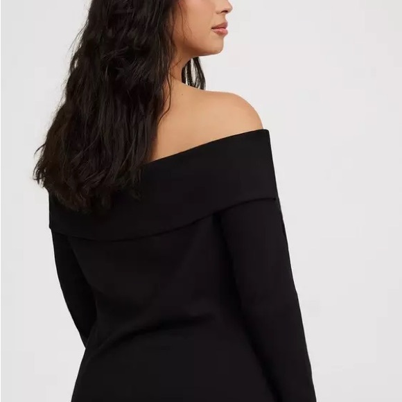 Torrid Black Off-Shoulder Top - Picture 2 of 6